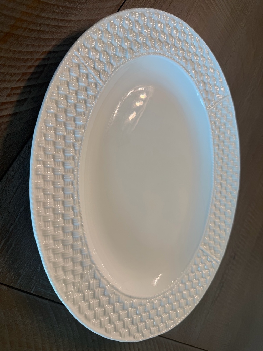 TIFFANY & CO.  Weave Basketweave Oval Serving Platter  China